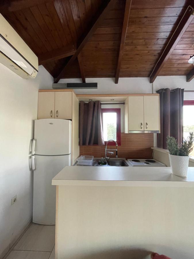 Country Lux Apartment Near Airport Markópoulon Eksteriør bilde